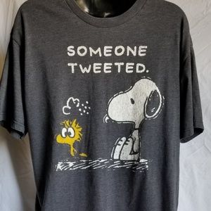 "Someone Tweeted" Snoopy graphic tee